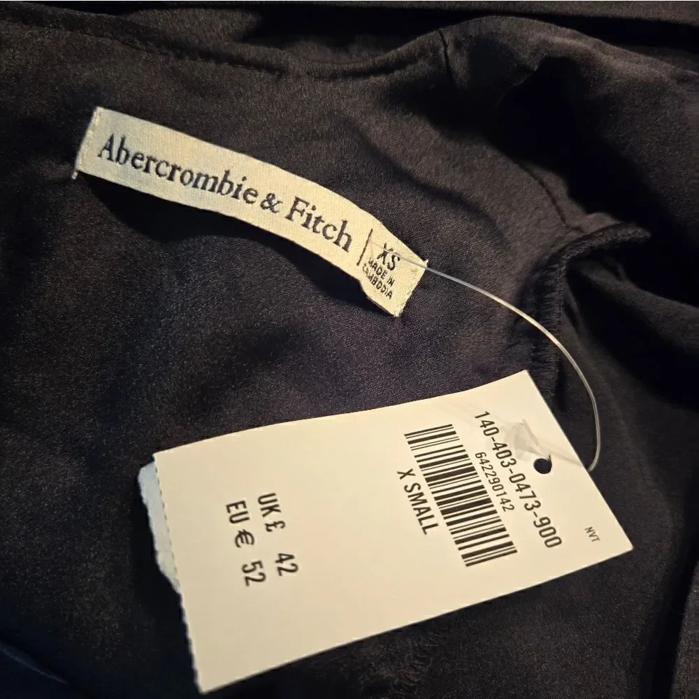 Abercrombie & Fitch button front